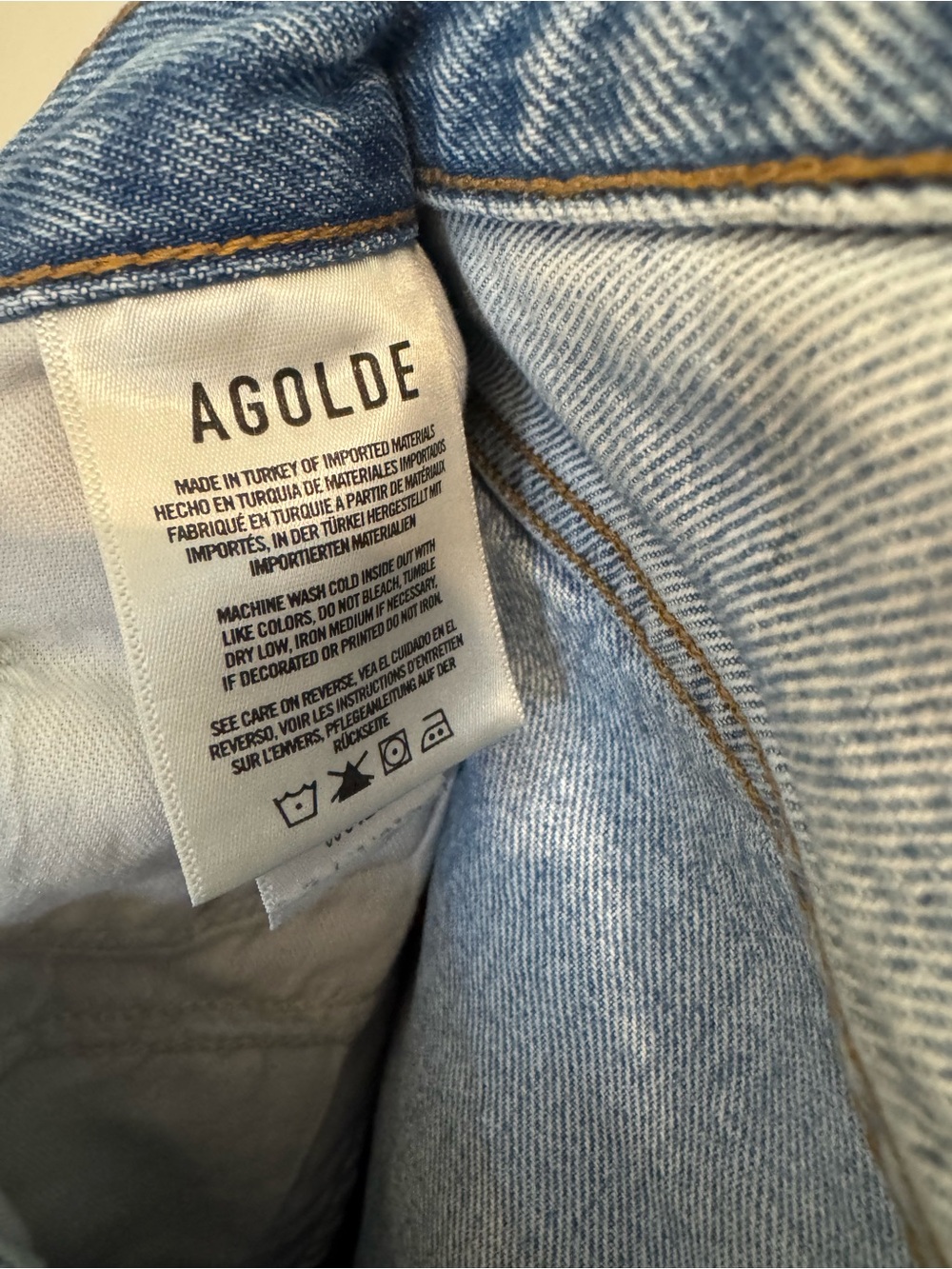 AGOLDE 90’s High Rise Straight Leg Jean- Classic Light/Medium Dark Wash - Picture 6 of 6